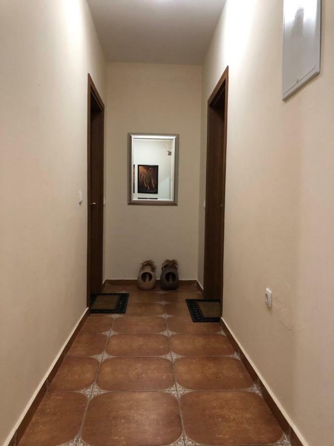 Apartment Family Улцин Екстериор снимка