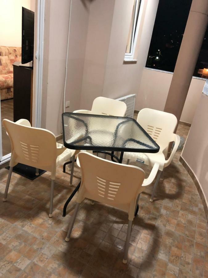 Apartment Family Улцин Екстериор снимка