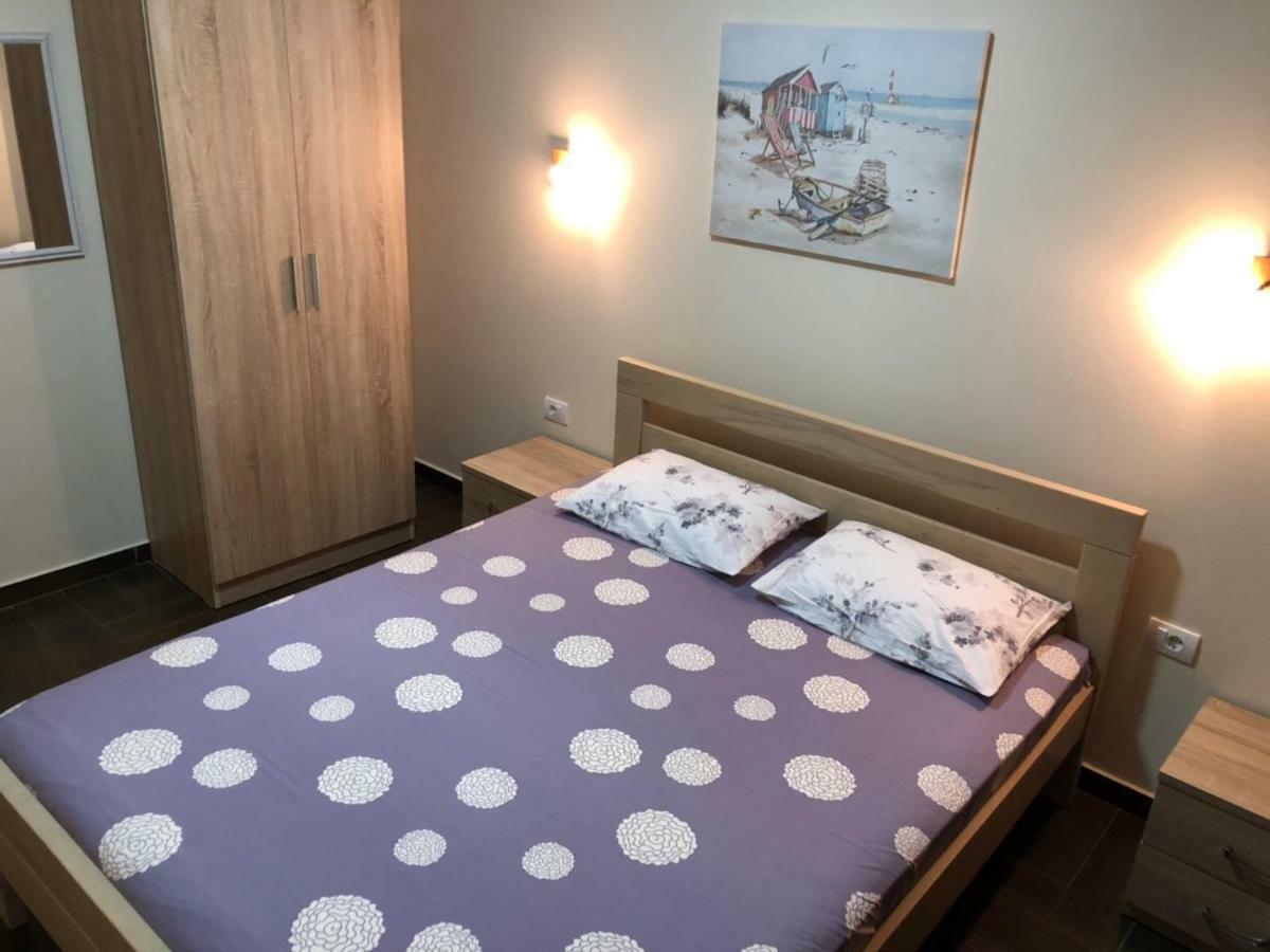 Apartment Family Улцин Екстериор снимка