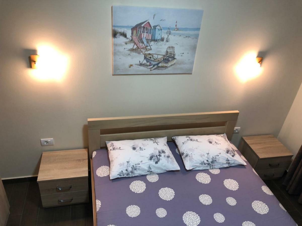 Apartment Family Улцин Екстериор снимка